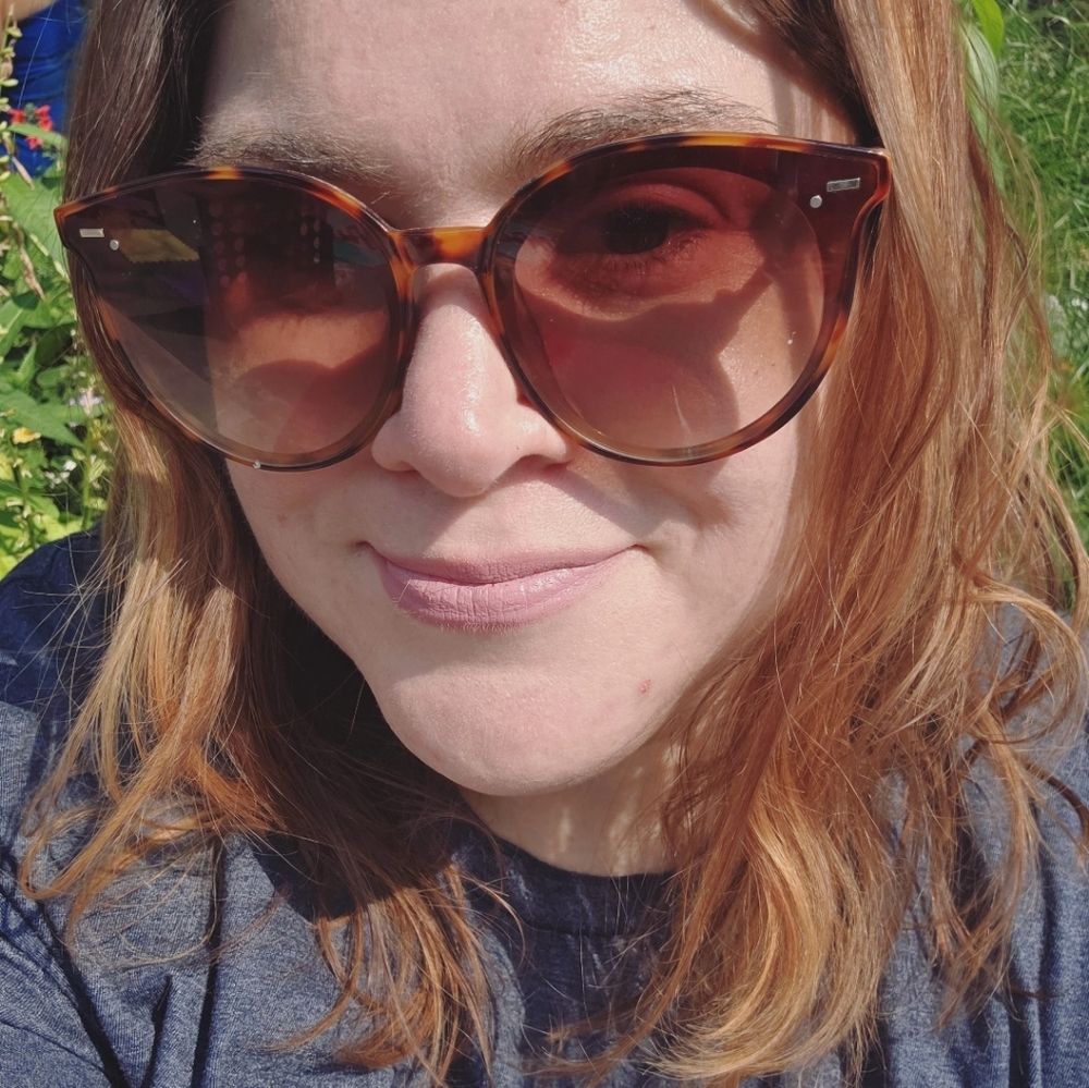 Meet your Posher, Lauren